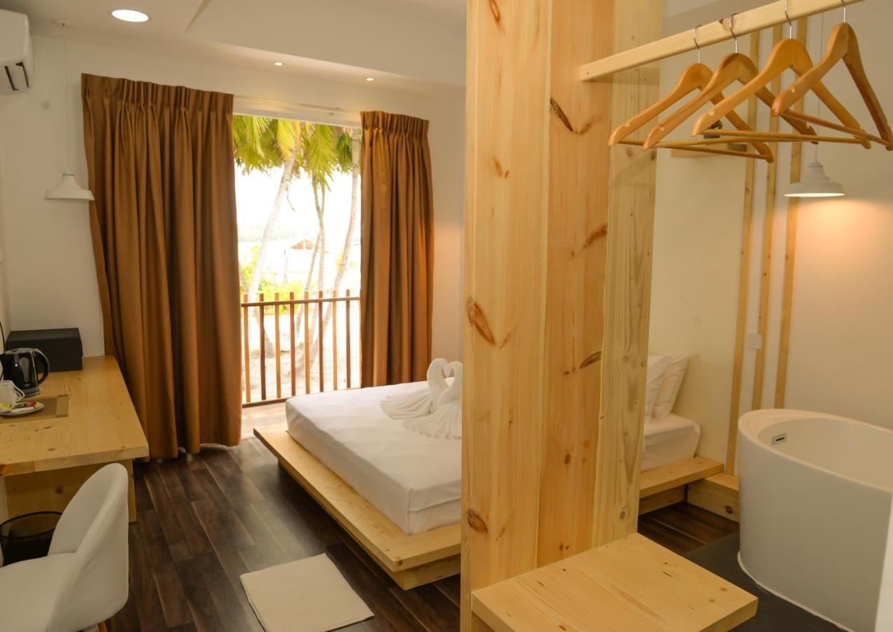 Portia Hotel & Spa 迪弗西 外观 照片