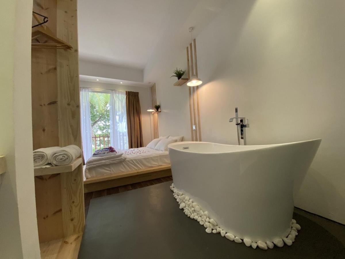 Portia Hotel & Spa 迪弗西 外观 照片