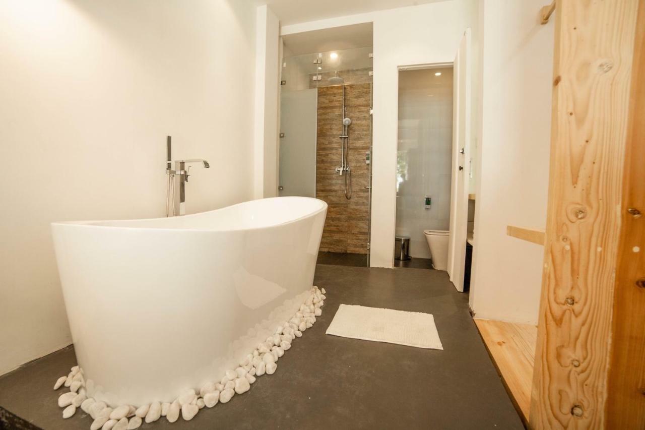 Portia Hotel & Spa 迪弗西 外观 照片